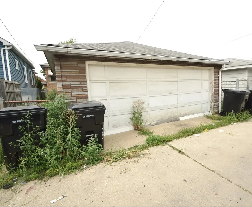 5625 South Kilbourn Avenue Chicago IL 60629