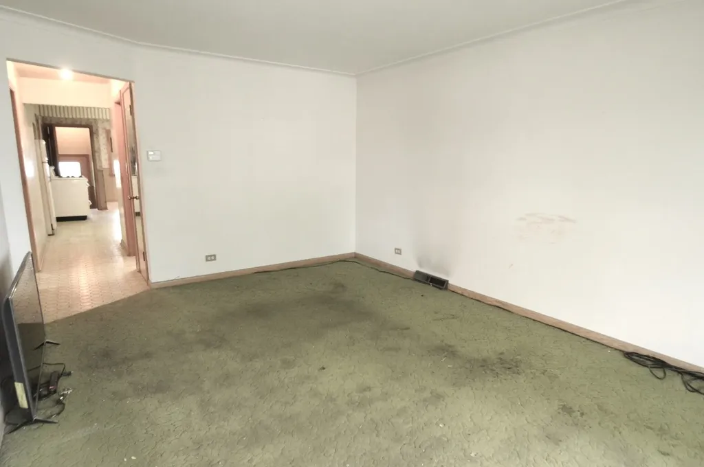 5625 South Kilbourn Avenue Chicago IL 60629