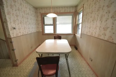 5625 South Kilbourn Avenue Chicago IL 60629