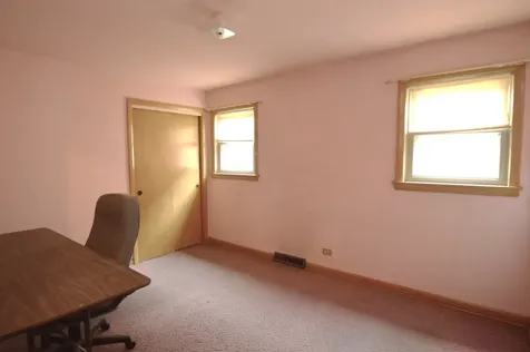 5625 South Kilbourn Avenue Chicago IL 60629