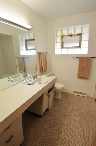 5625 South Kilbourn Avenue Chicago IL 60629