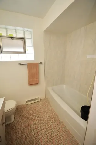 5625 South Kilbourn Avenue Chicago IL 60629