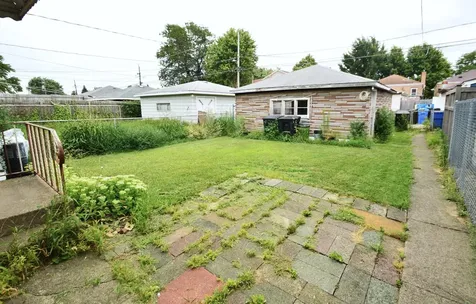 5625 South Kilbourn Avenue Chicago IL 60629