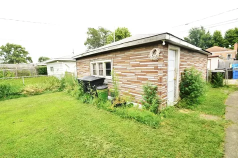 5625 South Kilbourn Avenue Chicago IL 60629