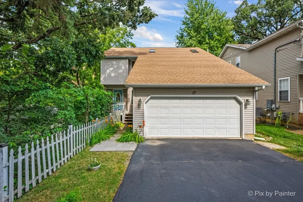 17 Hillcrest Avenue Fox Lake IL 60020