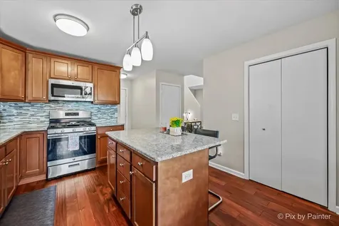 17 Hillcrest Avenue Fox Lake IL 60020