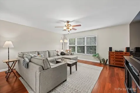 17 Hillcrest Avenue Fox Lake IL 60020