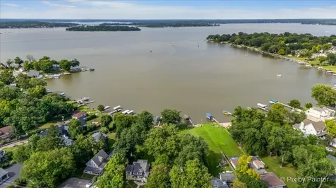 17 Hillcrest Avenue Fox Lake IL 60020