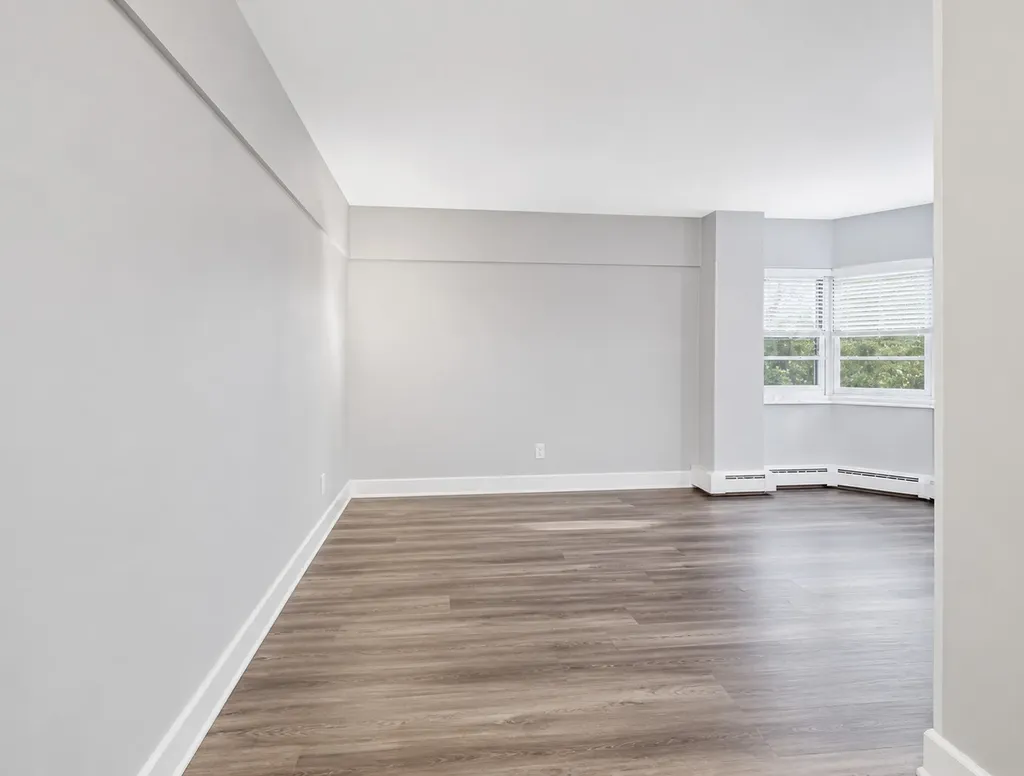 4960 North Marine Drive Chicago IL 60640