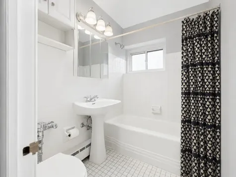 4960 North Marine Drive Chicago IL 60640