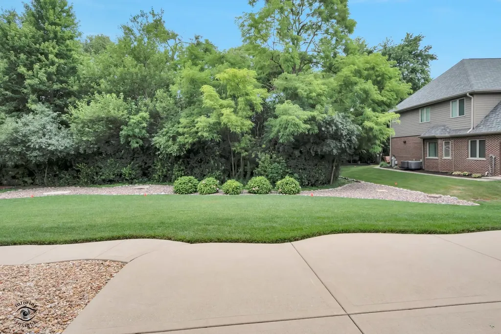 8834 Carefree Avenue Orland Park IL 60462
