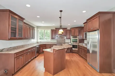 8834 Carefree Avenue Orland Park IL 60462