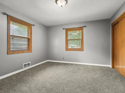 2331 Richard Avenue Rockford IL 61108
