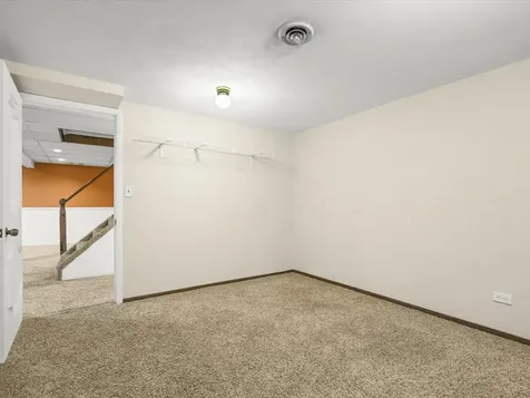 2331 Richard Avenue Rockford IL 61108
