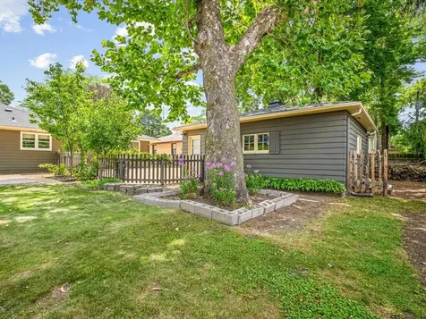 2331 Richard Avenue Rockford IL 61108