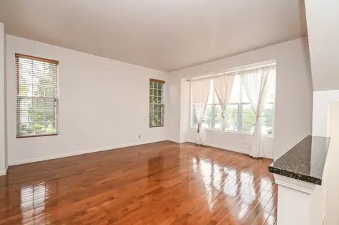 35 Thomas Court Grayslake IL 60030