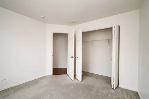 35 Thomas Court Grayslake IL 60030