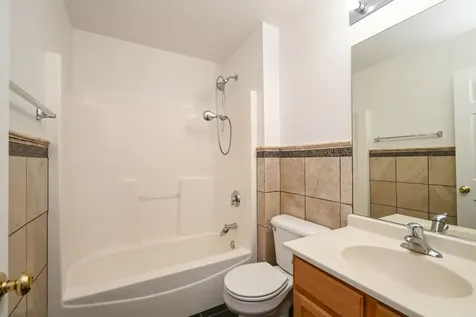 35 Thomas Court Grayslake IL 60030