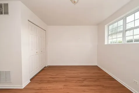 35 Thomas Court Grayslake IL 60030