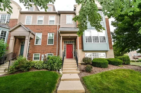 35 Thomas Court Grayslake IL 60030