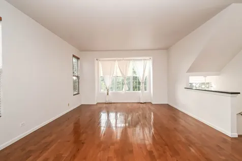 35 Thomas Court Grayslake IL 60030