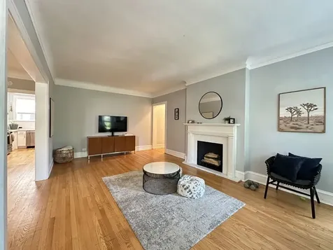 805 Judson Avenue Evanston IL 60202