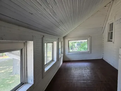 1801 Victoria Avenue North Chicago IL 60064