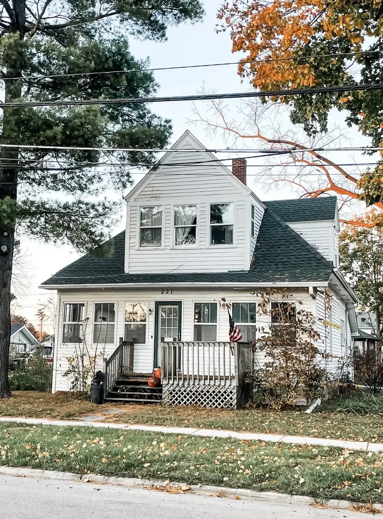 221 East Main Street Genoa IL 60135