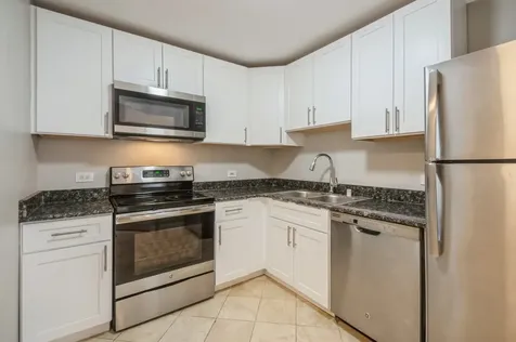 5320 North Sheridan Road Chicago IL 60640