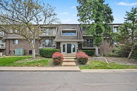 108 East Bailey Road Naperville IL 60565