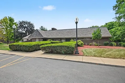 108 East Bailey Road Naperville IL 60565