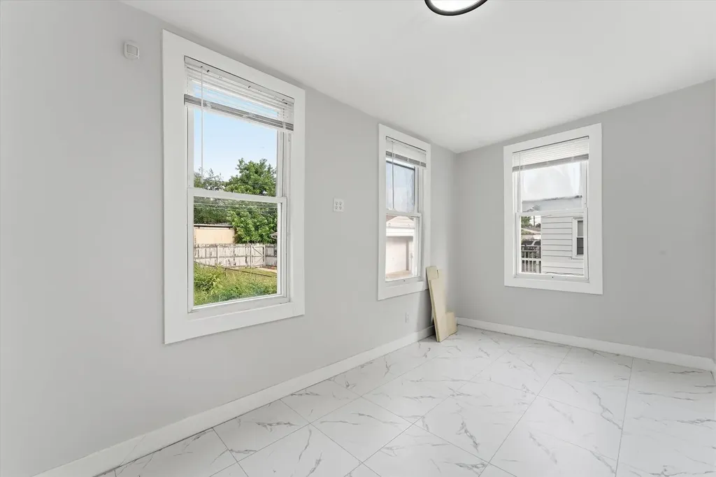 8942 South Aberdeen Street Chicago IL 60620