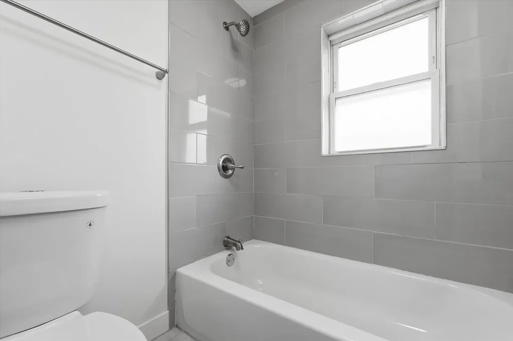 8942 South Aberdeen Street Chicago IL 60620