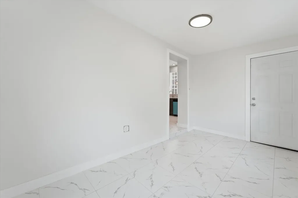 8942 South Aberdeen Street Chicago IL 60620