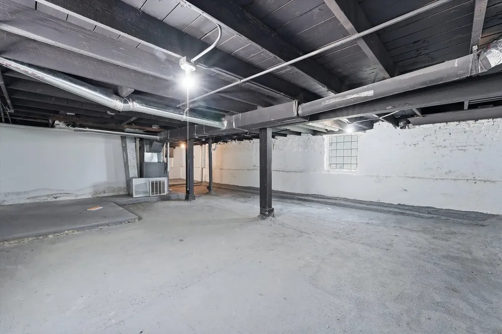 8942 South Aberdeen Street Chicago IL 60620