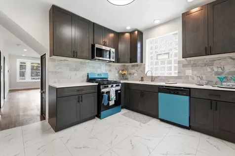 8942 South Aberdeen Street Chicago IL 60620