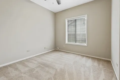 1665 Commodore Court Schaumburg IL 60193