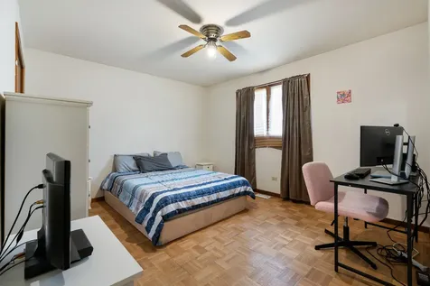 11033 Parkside Avenue Chicago Ridge IL 60415