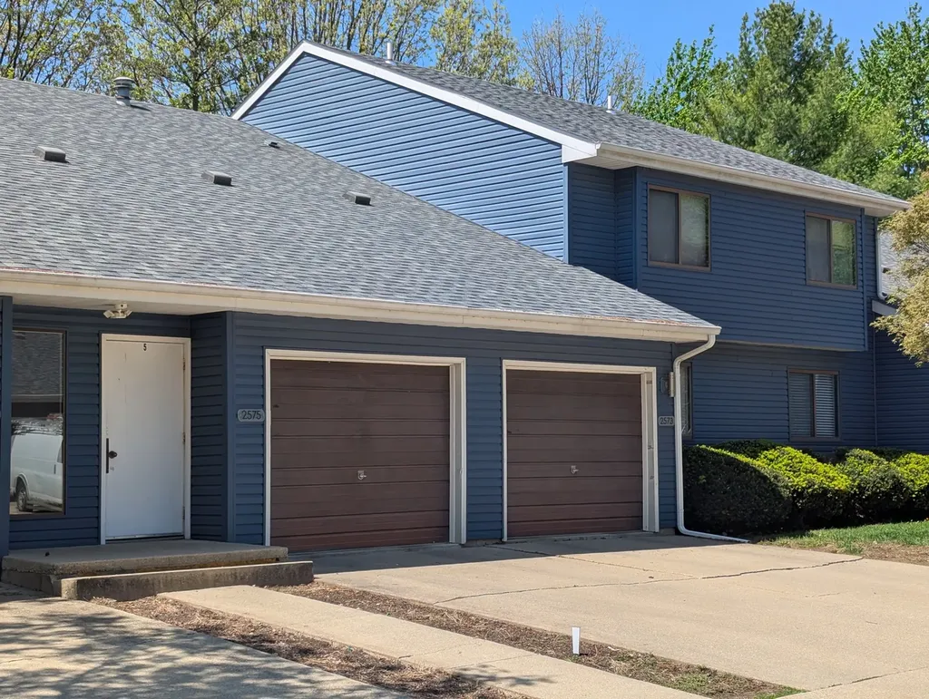 2575 Clayton Boulevard Champaign IL 61822