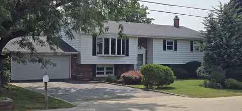 12135 Hillcrest Drive Lemont IL 60439