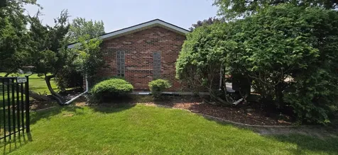 12135 Hillcrest Drive Lemont IL 60439
