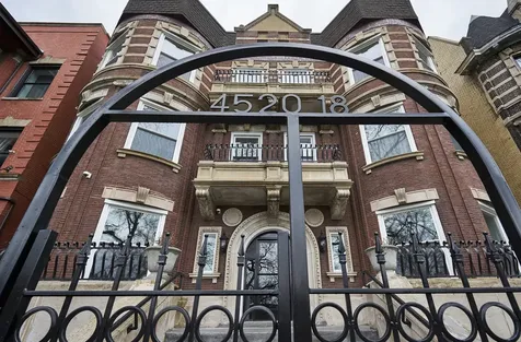4520 South King Drive Chicago IL 60653