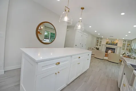 2916 Clearwater Avenue Bloomington IL 61704