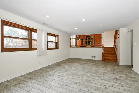 7048 Brementowne Road Tinley Park IL 60477