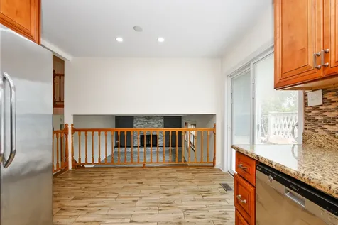 7048 Brementowne Road Tinley Park IL 60477