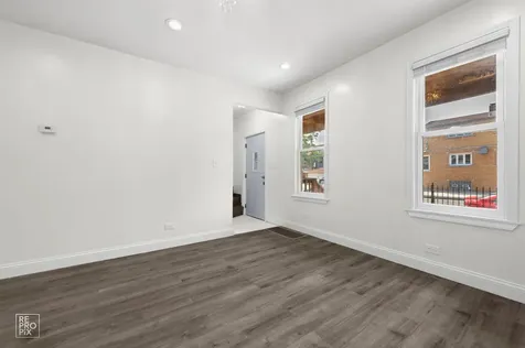 2237 South Oakley Avenue Chicago IL 60608