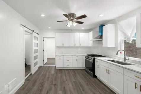 2237 South Oakley Avenue Chicago IL 60608