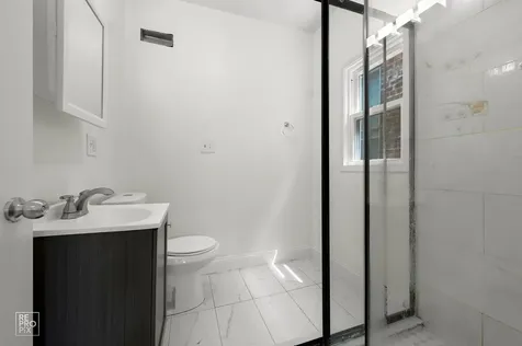 2237 South Oakley Avenue Chicago IL 60608