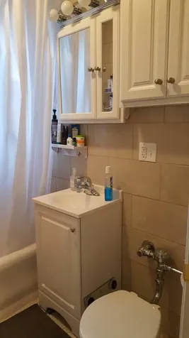 4764 North Virginia Avenue Chicago IL 60625