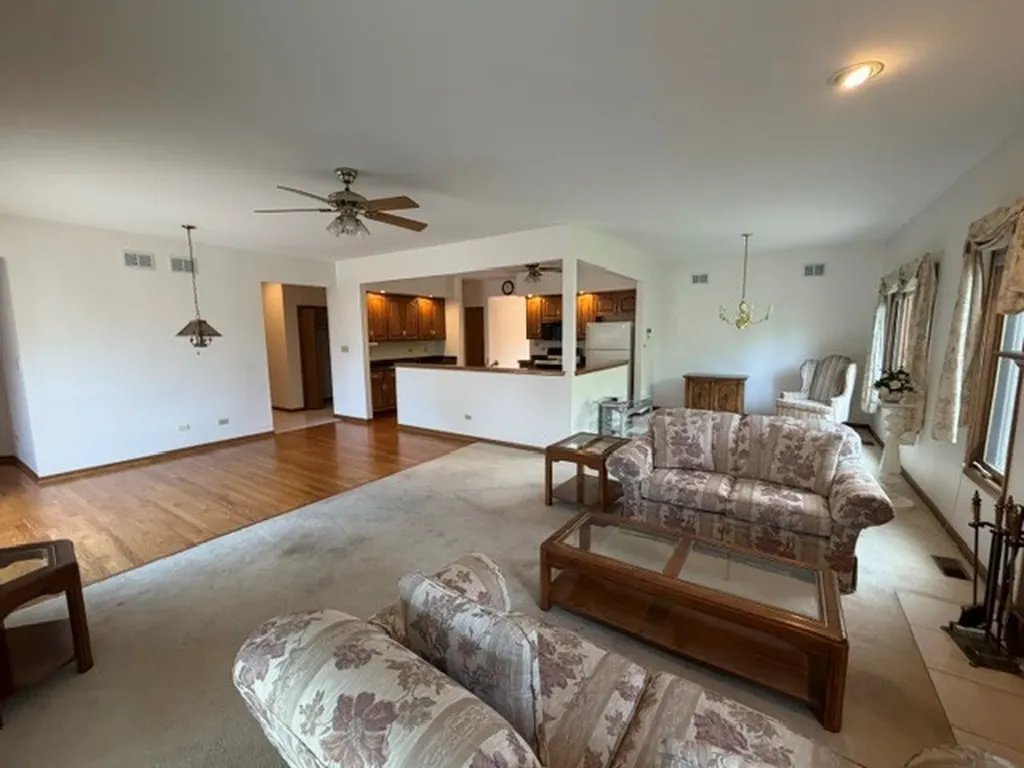 10822 Valerie Court Orland Park IL 60467